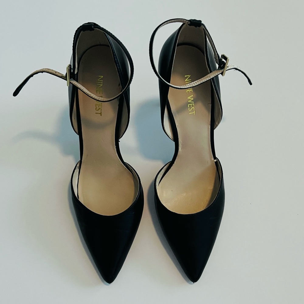 Nine West Black Pump